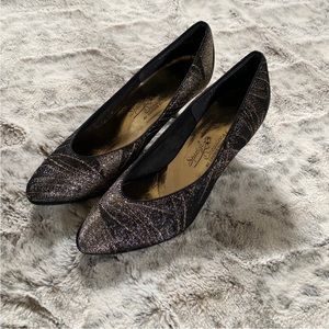 Vintage Special occasions gold silver black dress heels